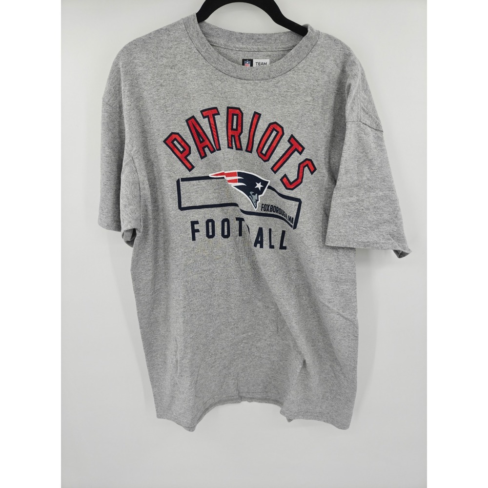 NFL Team Apparel New England Patriots T-Shirt Mens Large Gray Foxborough MA Logo